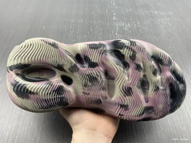 hype MX Foam Carbon Adidas Yeezy IG9562 RNR 0530